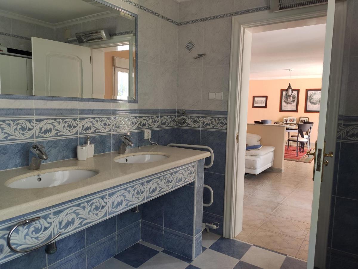Villa With Private Pool, Bbq, Fitness Center & Sauna San Vicente Raspeig Exteriör bild